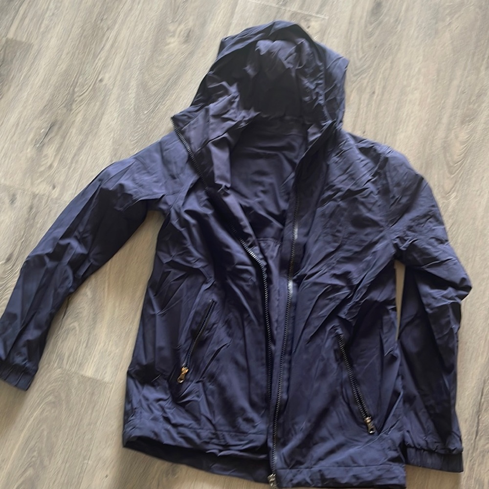 Lululemon Light Weight Jacket Size 4